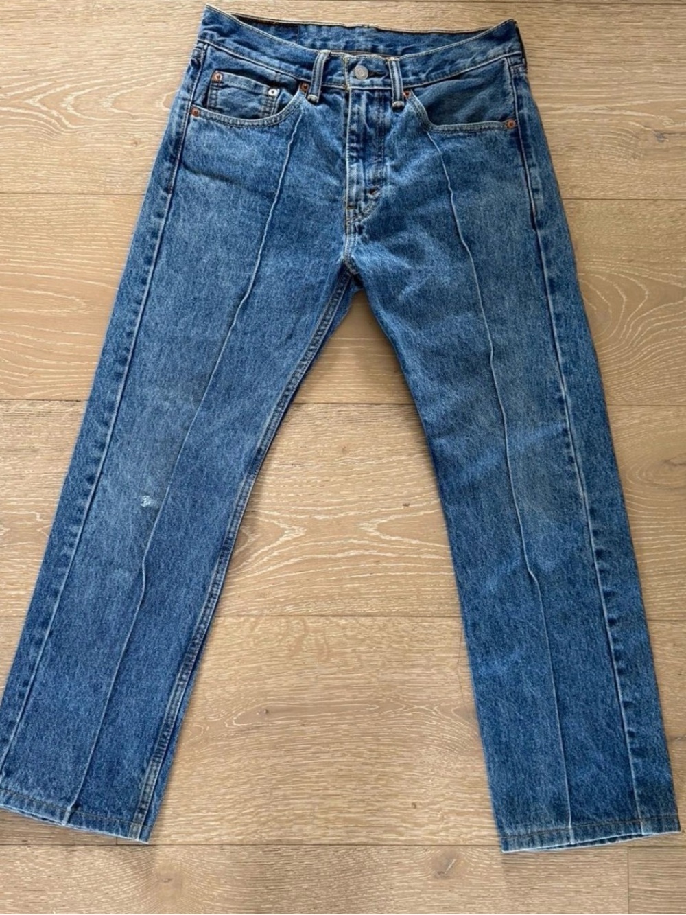 Classic Levi’s 505 Jeans